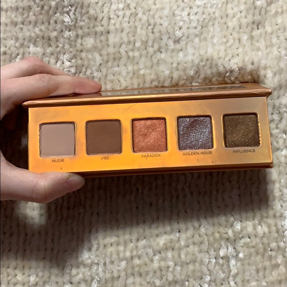 Urban Decay Lightbeam Eyeshadow Palette